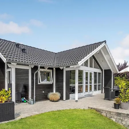 2 Bedroom In * Kerteminde