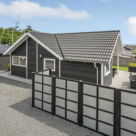 2 Bedroom In Semesterbostad